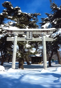 「雪の追分神社」坂本洋